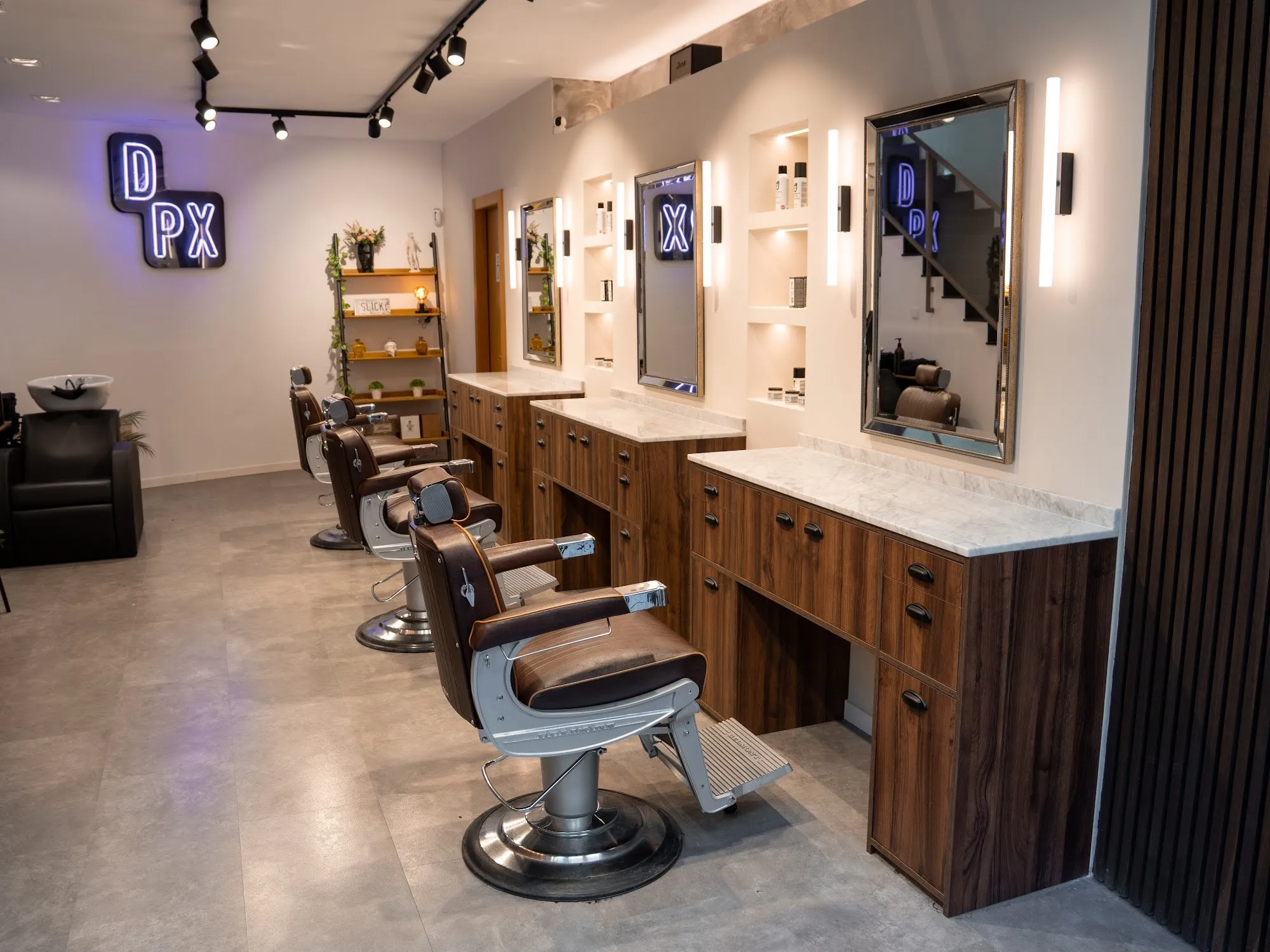 Instalaciones de Duplex Barbería.